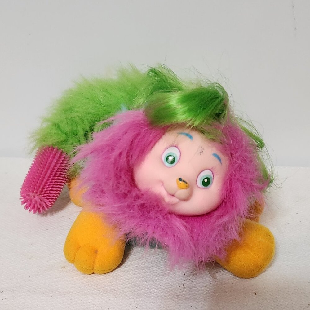 Vintage 1987 Li’l Brush A Loves Twinkle Berry Neon Plush Tyco